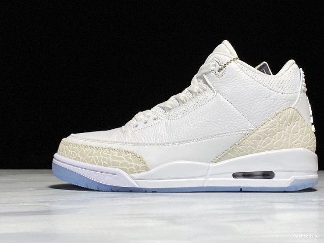 One Kick 136064-111 White Air Triple Jordan 3 Retro 0813